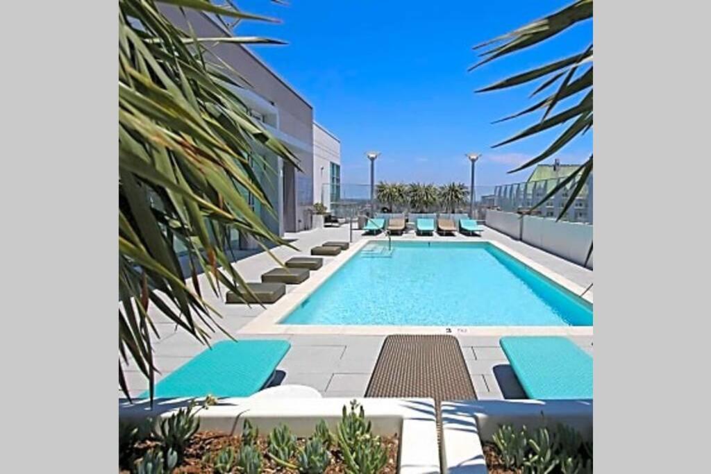Luxury Highrise Living Downtown La Apartment Los Angeles Exterior photo